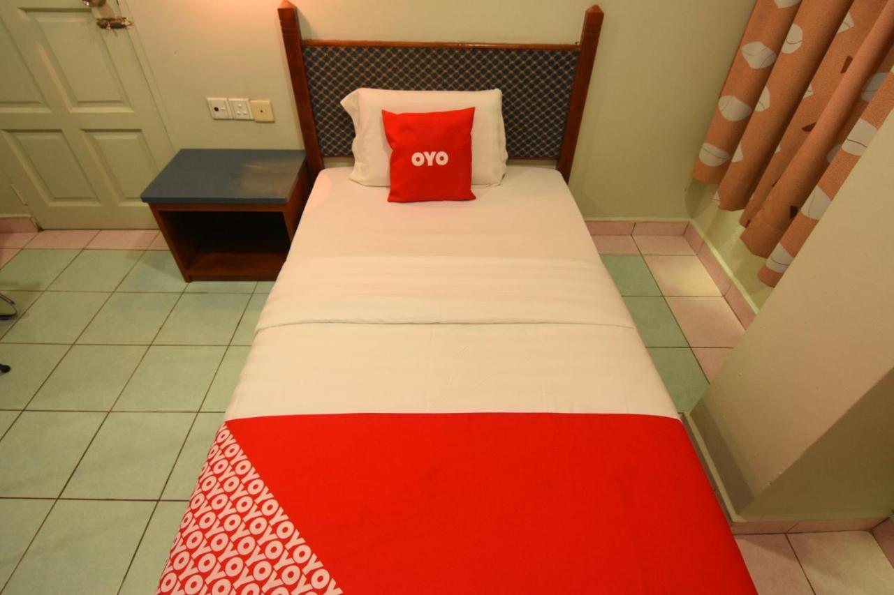 Oyo 89642 Highway Inn Mukah Exterior foto