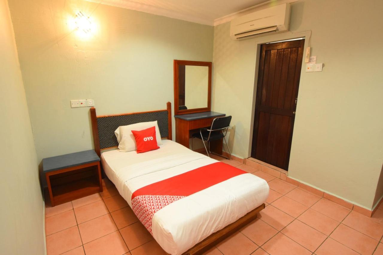 Oyo 89642 Highway Inn Mukah Exterior foto